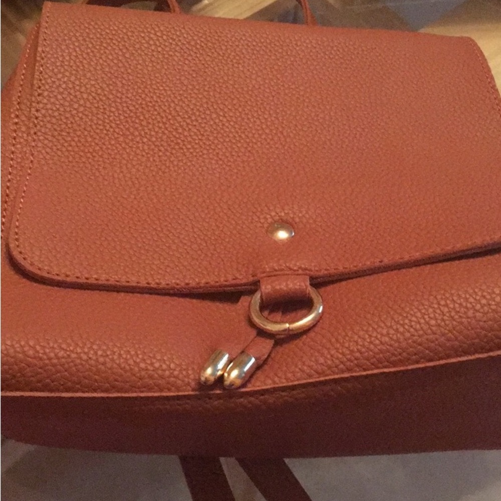 Elegant Tan Leather Backpack